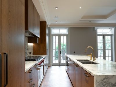 1 / 147 Darling Point Road, Darling Point