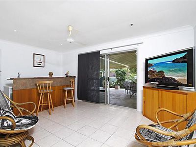 16 Landsborough Street, Rochedale South