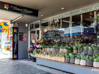 Unique Opportunity To Purchase a Florist and Gift Item Business