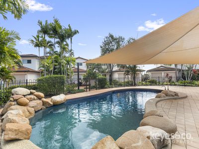 16 / 30-32 Martinez Avenue, West End
