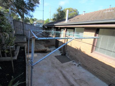 2 / 1 Holyrood Avenue, Newtown