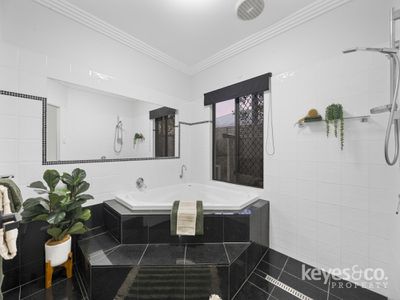 2 Harrington Court, Douglas