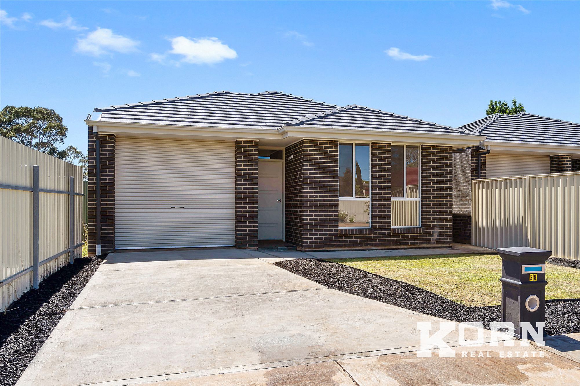 38 Danvers Grove, Woodville Gardens
