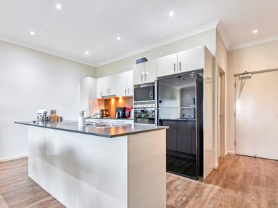 235 / 129 Flynn Circuit, Bellamack