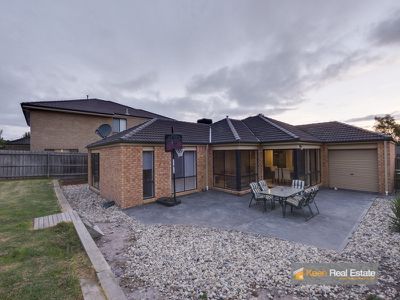 12 Meribel Way, Lynbrook