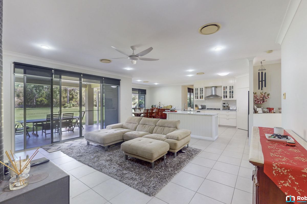 73 Edington Drive, Cooroibah