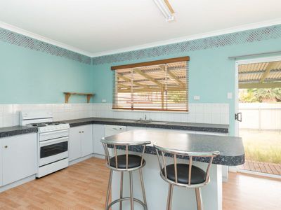 208 Piccadilly Street, Piccadilly