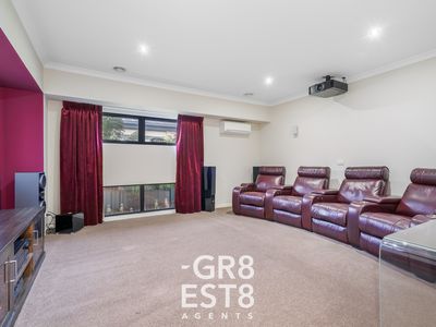 5 ZEUS AVENUE, Cranbourne West