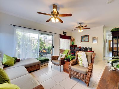 14 Lemongrass Place, Springfield Lakes