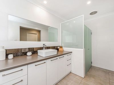31 Jinatong Loop, Dawesville