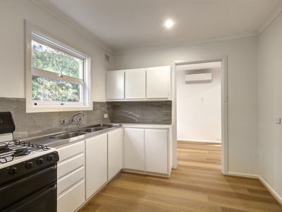 24 Eustace Crescent, Christie Downs