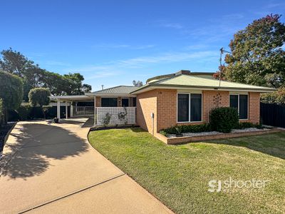 14 Sloman Close, Dubbo