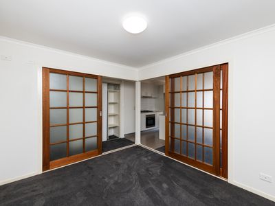3 / 4 Ross Road, Queanbeyan