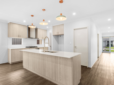 14 Brampton Road, Wandi