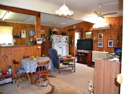 119 Kiewa Valley Highway , Tawonga South