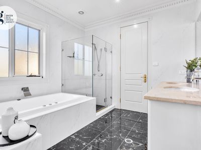 16 Bannockburn Road, Pymble