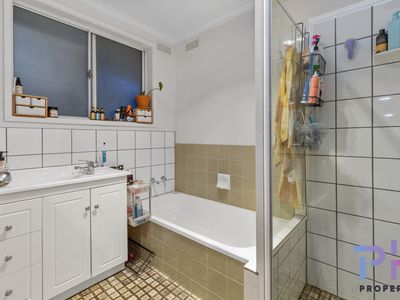1 / 115 Havlin Street East, Flora Hill