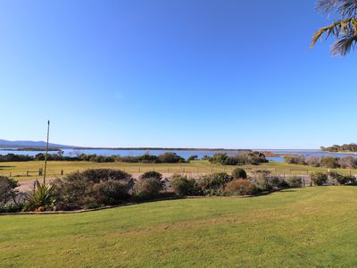 27 Lakeside Drive, Mallacoota