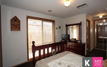 21 Grange Circuit, Beaconsfield