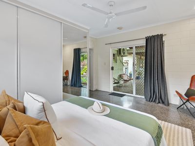 16 TRYAL STREET, Bentley Park