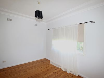 92 Fisher Street, Oak Flats