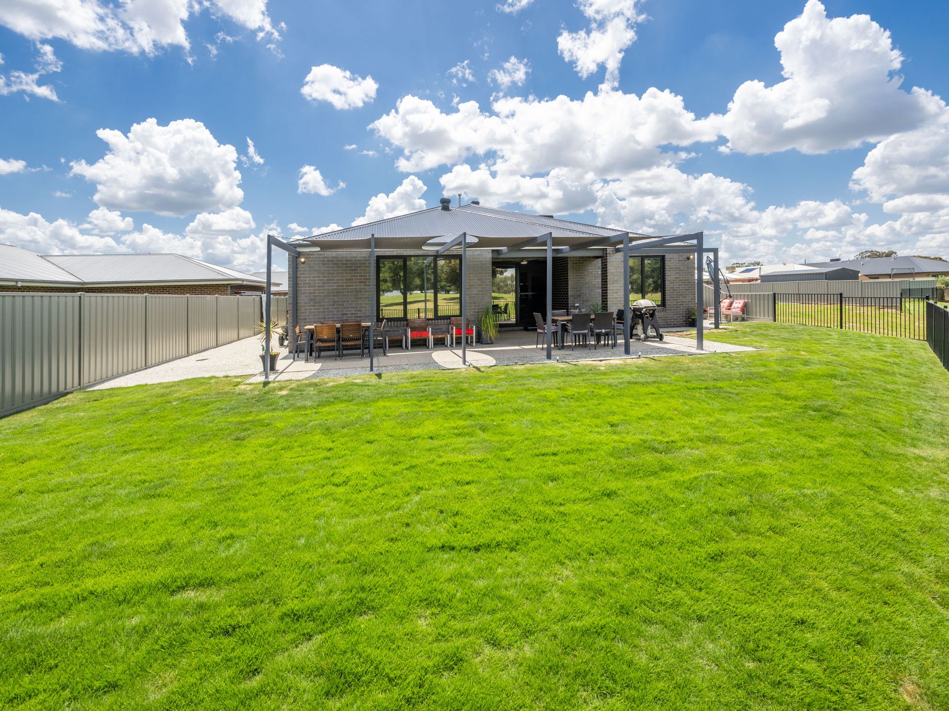 48 Sunningdale Boulevard, Tatura