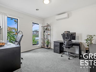 30 Ranfurlie Boulevard, Cranbourne West