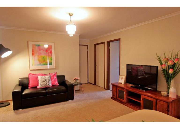 50 Springfield Crescent, Hampton Park