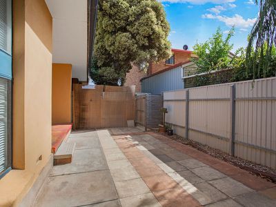 2 / 63 Esplanade, Port Willunga