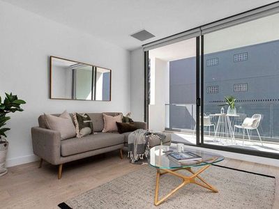 B413 / 810 Elizabeth Street, Waterloo