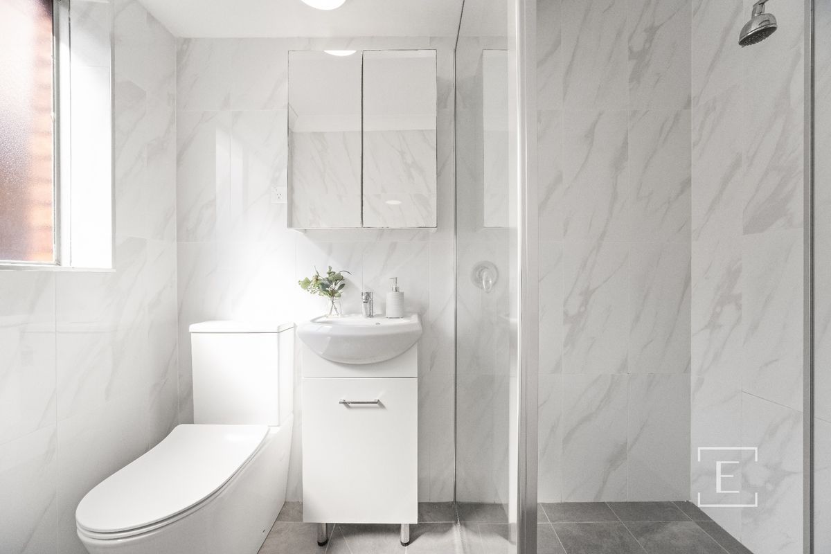 2 / 6 Punt Road, Gladesville