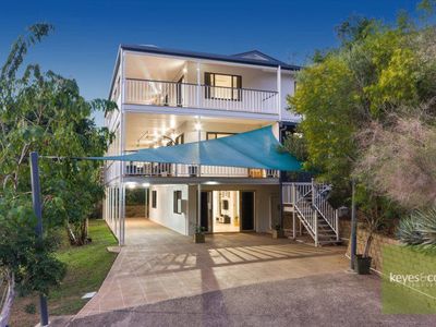 5 Woodlands Court, Castle Hill