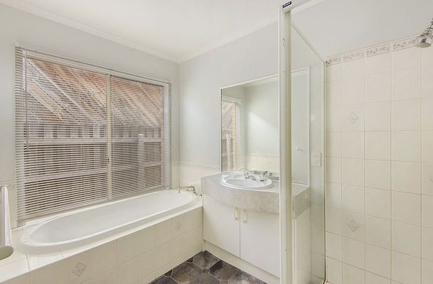 1 Commonwealth Court, Craigieburn