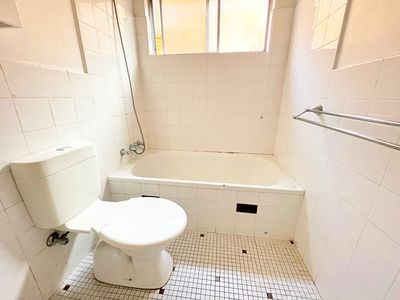 9 / 2 Melrose Avenue, Wiley Park