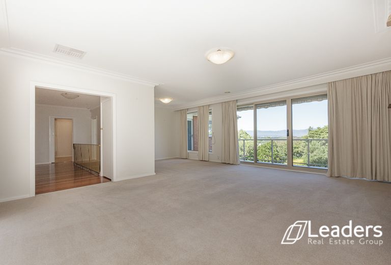 10 BRAZILIA DRIVE, Glen Waverley