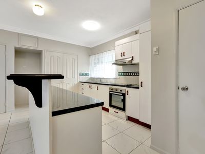 2 / 9 Varese Street, Woree
