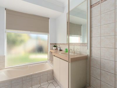 18 Bushlark Rise, Canning Vale