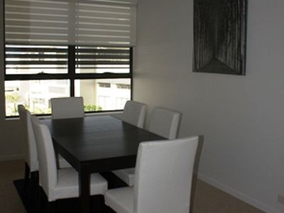 A2 / 9 Moores Crescent, Varsity Lakes