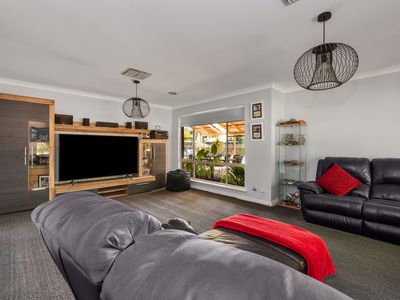 45 Mcgillivray Crescent, Somerville