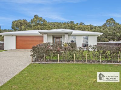 33 Serrata Crescent, Sisters Beach