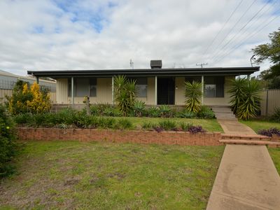 69 Woodward Street, Parkes