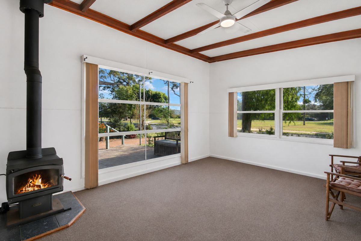 5 Field Street, Narooma