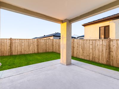 5 Amalgam Avenue, Fraser Rise