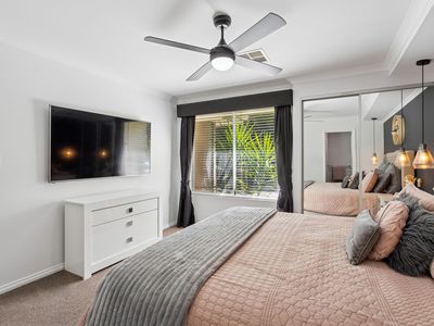 15 Palomino Promenade, The Vines