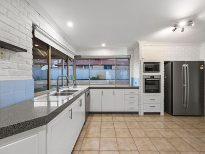 1 Paton Close, Winthrop