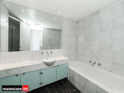 303 / 108 Terrace Road, East Perth