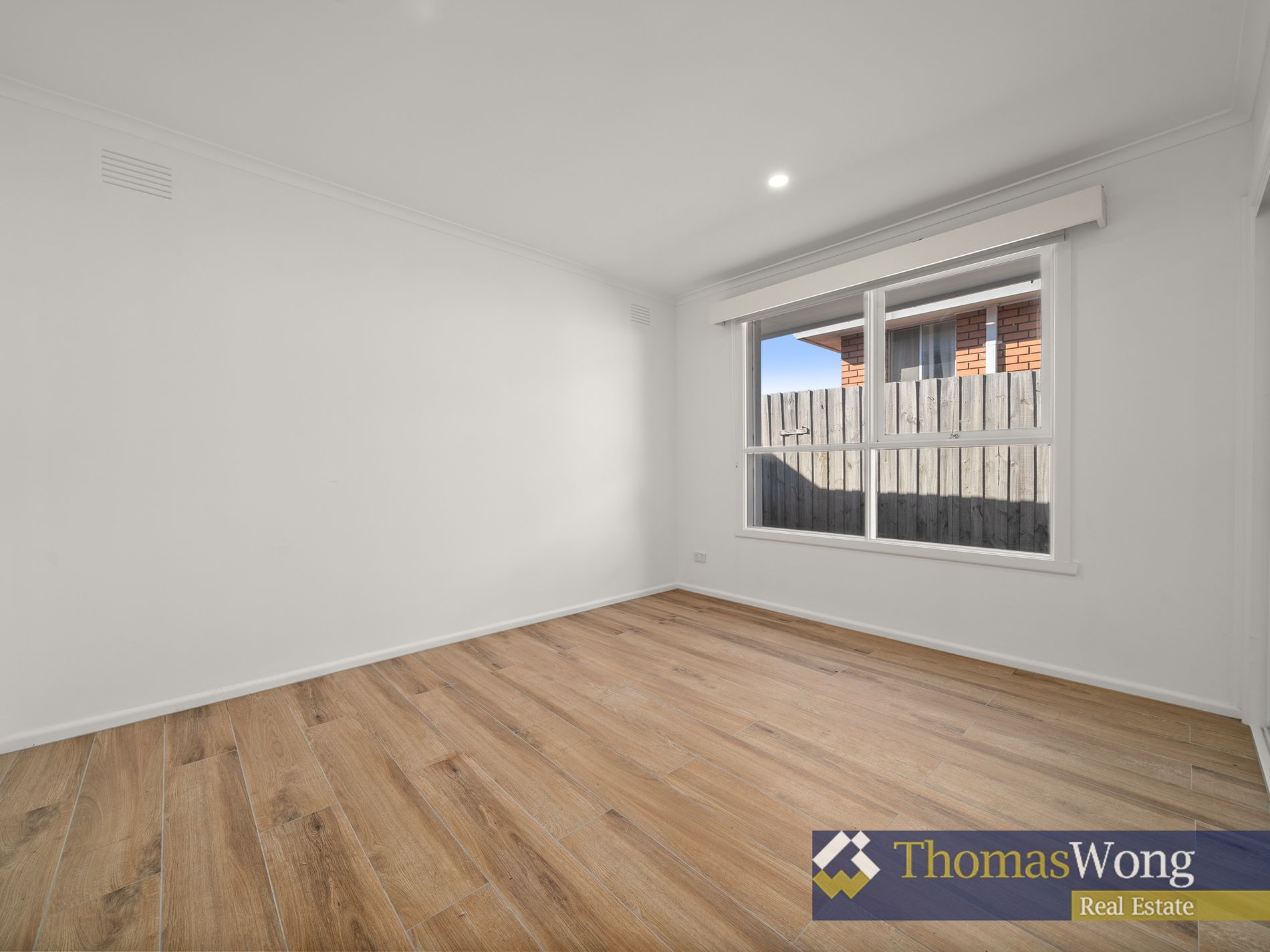 4 / 33 Windsor Avenue, Springvale