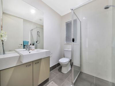 44 Feathertail Place, Wakerley