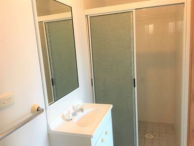 7 Golden Wattle Drive, Ulladulla