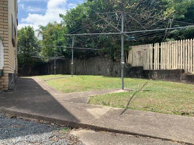2 / 15 Wooloowin Avenue, Wooloowin